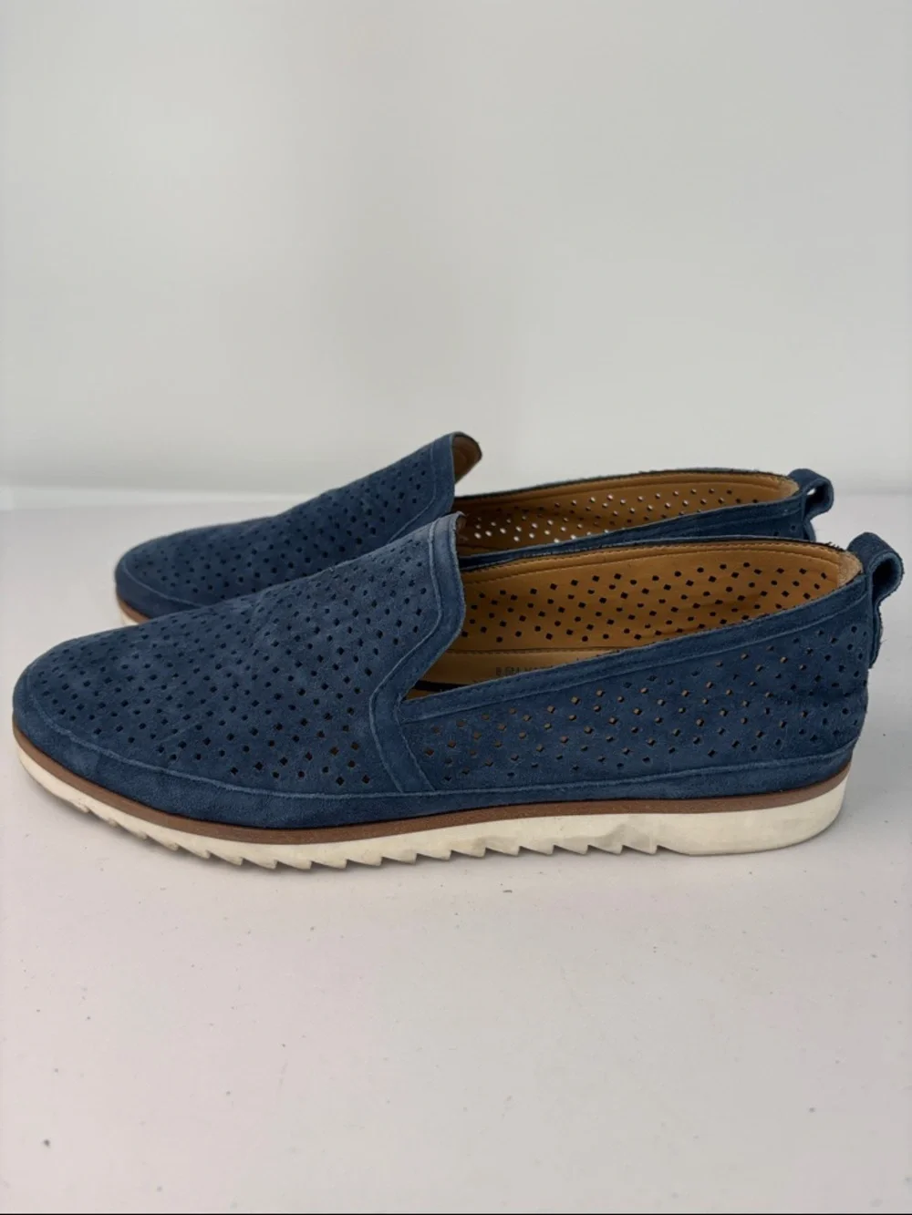 Franco Sarto suede perforated